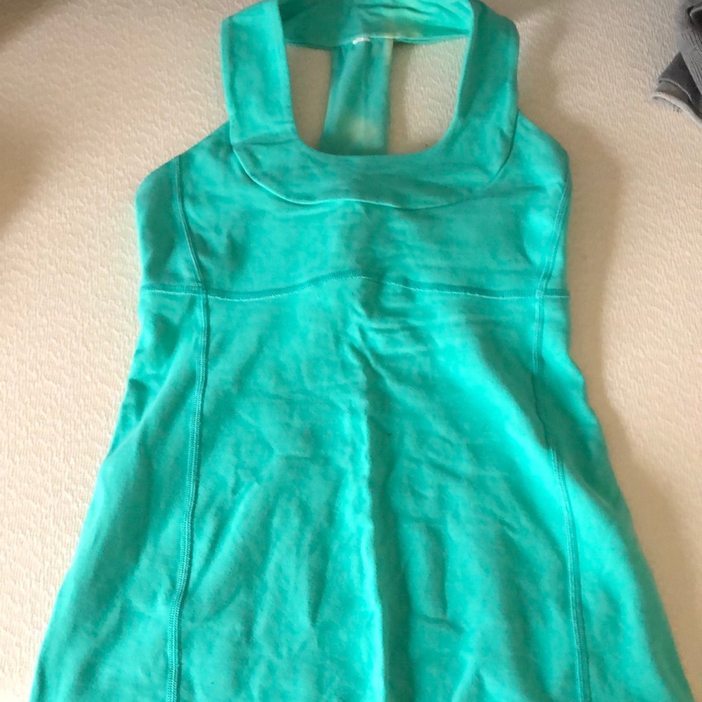 Lululemon Scoop tank